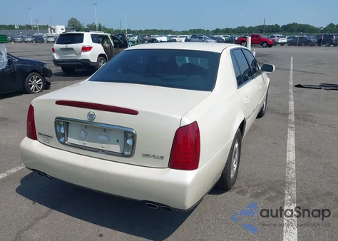 2002 Cadillac Deville Standard z USA, uszkodzony, nr VIN 1G6KD54Y32U119153